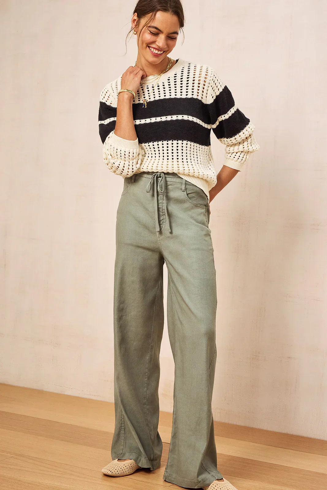 SPORTY OPENWORK POPOVER