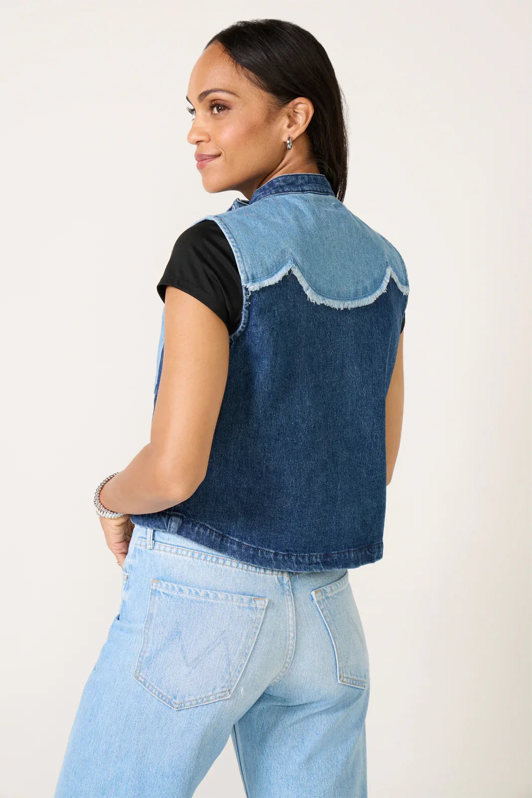 Ari Vest