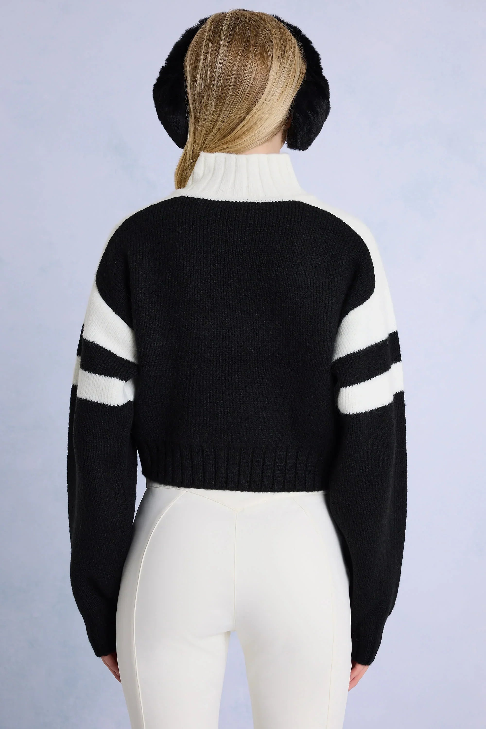 Knit Logo Cropped Jumper in Black