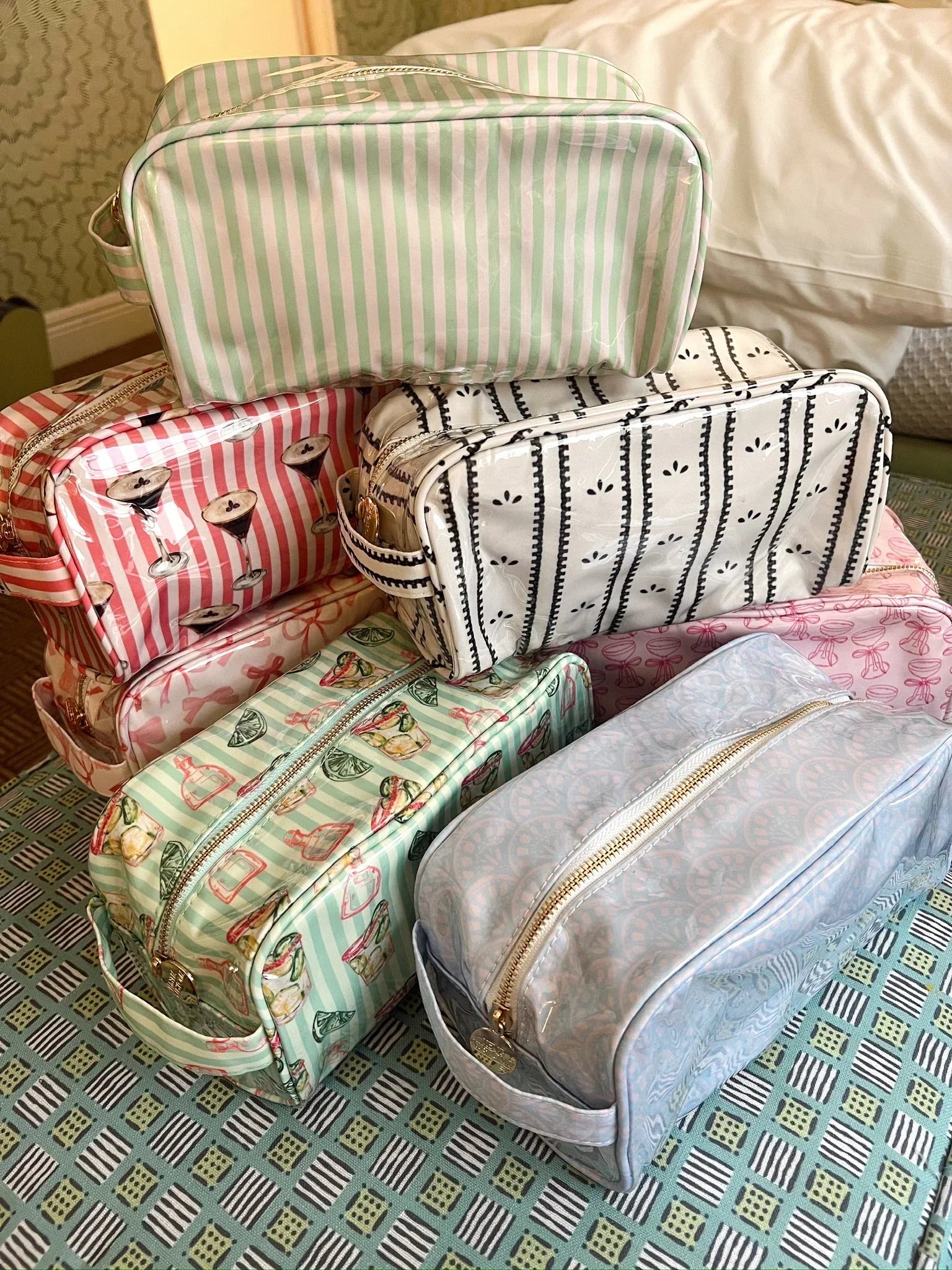 KenzKustomz Clear Coat Toiletry Dopp Kit