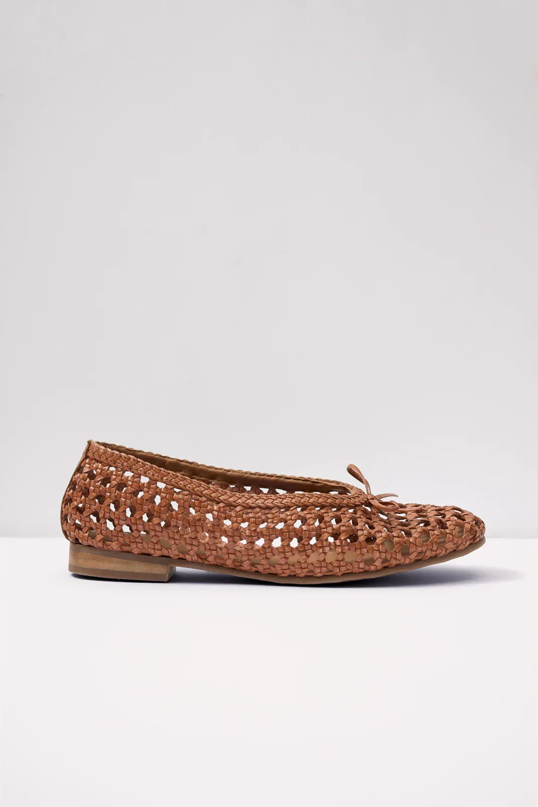 Flagstaff Woven Flat